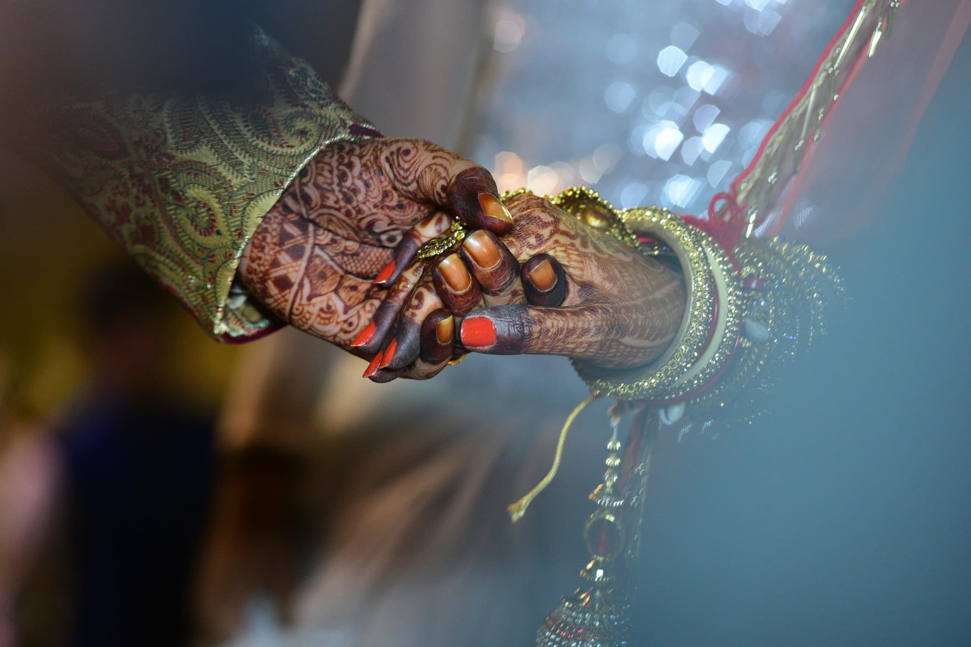 Roshan Lens Studio